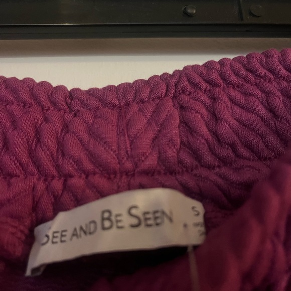 ‘See And Be Seen’ Textured Sweater and Pants Set - Picture 5 of 5
